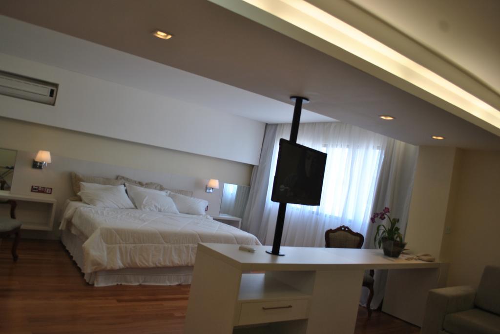 Hotel Parnaso บัลเนอาริโอ กังโบริว ภายนอก รูปภาพ