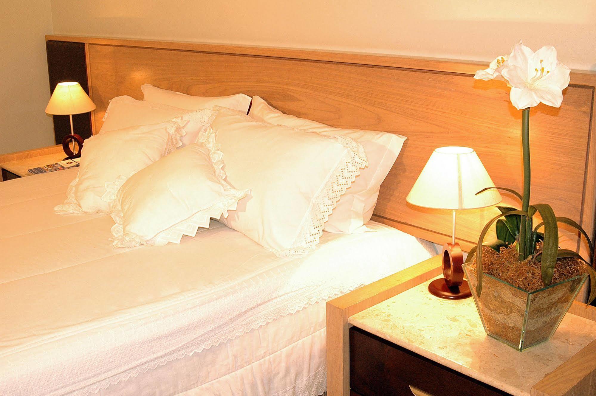 Hotel Parnaso บัลเนอาริโอ กังโบริว ภายนอก รูปภาพ