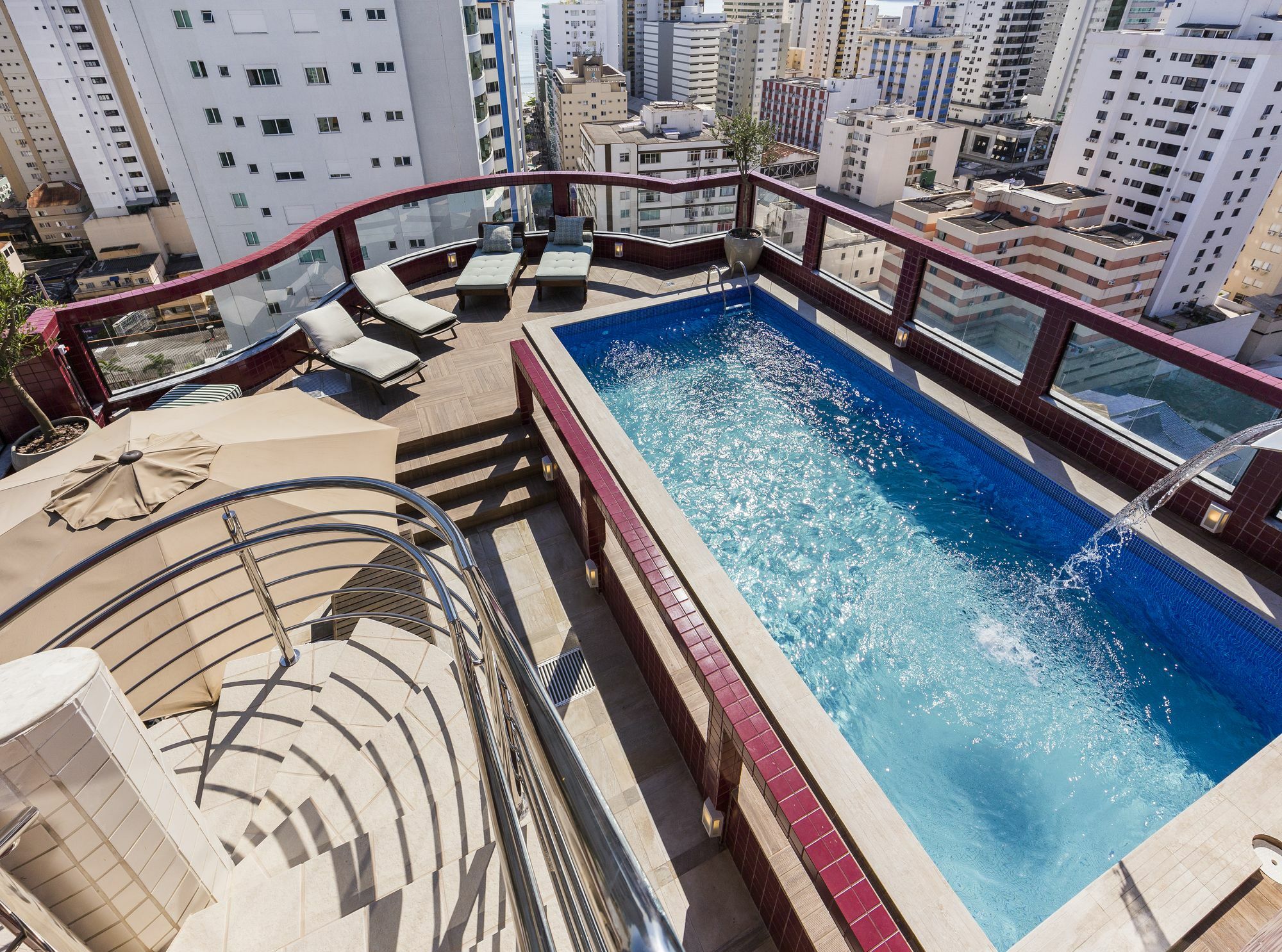 Hotel Parnaso บัลเนอาริโอ กังโบริว ภายนอก รูปภาพ